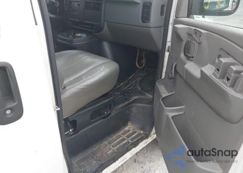 2005 Chevrolet Express из США, поврежденный, VIN 1GCGG25V651255781